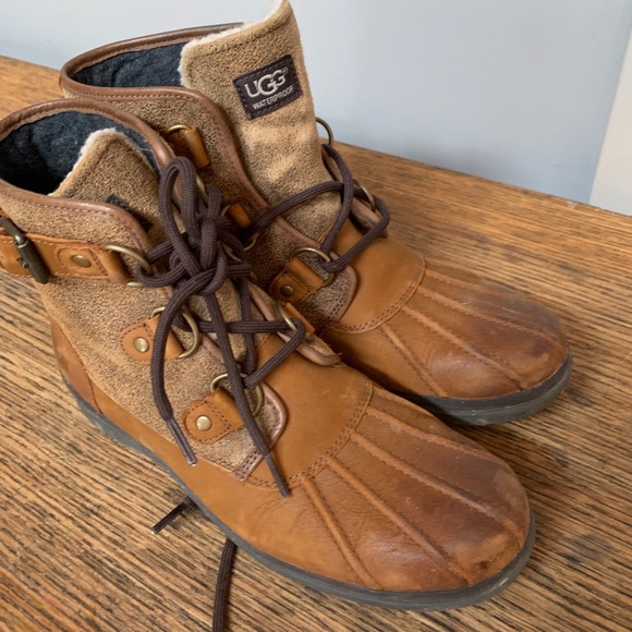 Ugg All Weather boots- SOLD - Picture 1 of 5